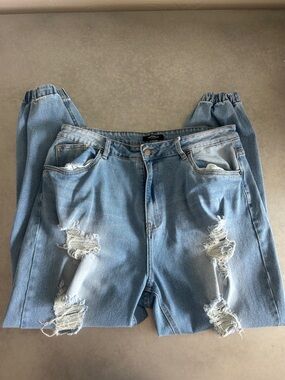 Light Blue Distressed Women’s Jeans